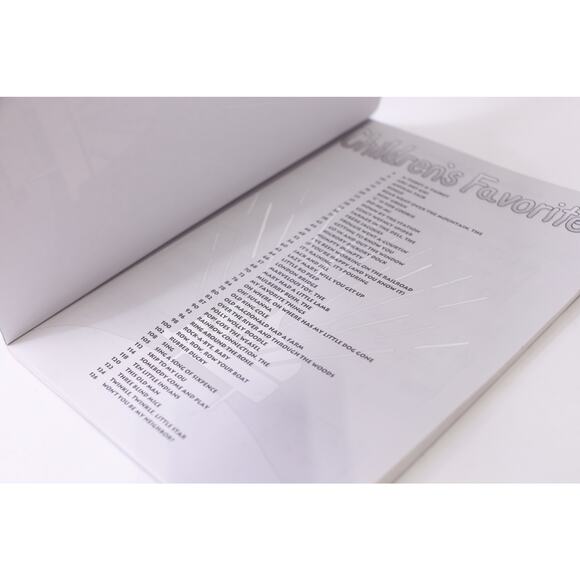 Children's Favorites, Songbook, Easy Piano, Hal Leonard, ~ 251013-WH 1375 - Picture 3 of 3